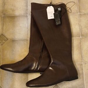 TIME AND TRU Flat Boot Burgnd